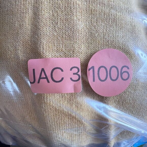 Banana Republic Luxury Blend V Neck Sweater Silk Cotton yellow Mens Sz L - Picture 6 of 6